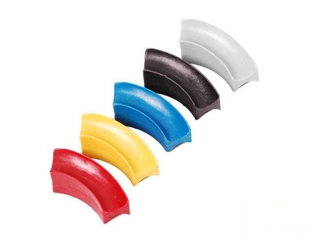 Kunststoffkeil für Feder